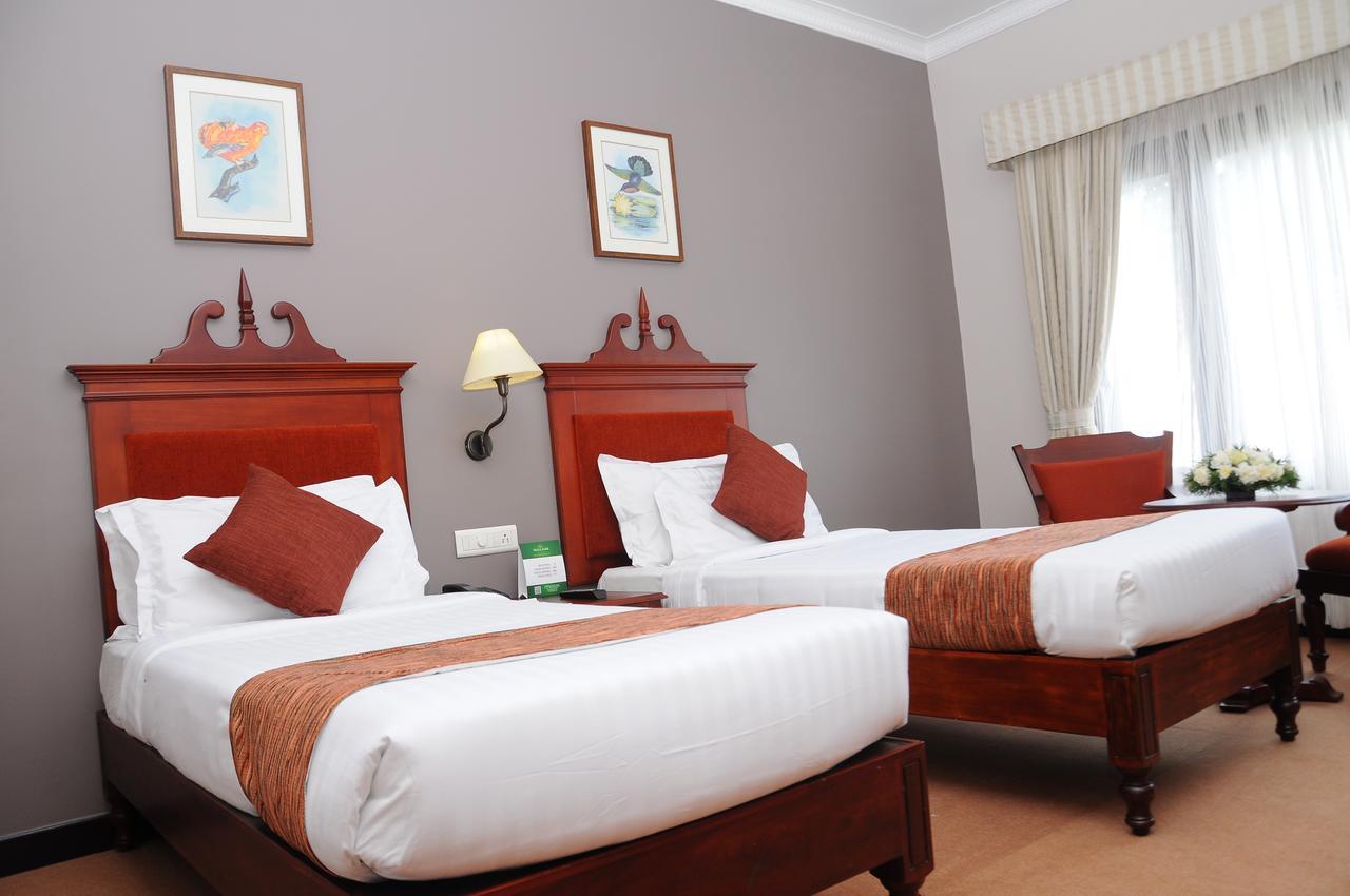 Vijayapark Hotel Kaduturutti Екстериор снимка